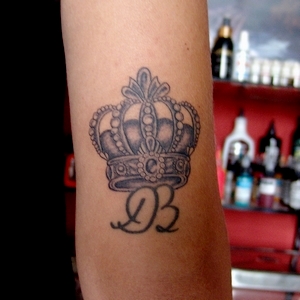 kralice,taci,dovme,crown,tattoo