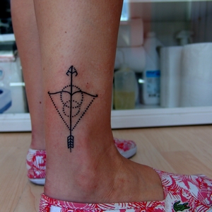 geometric,arrow,tattoo